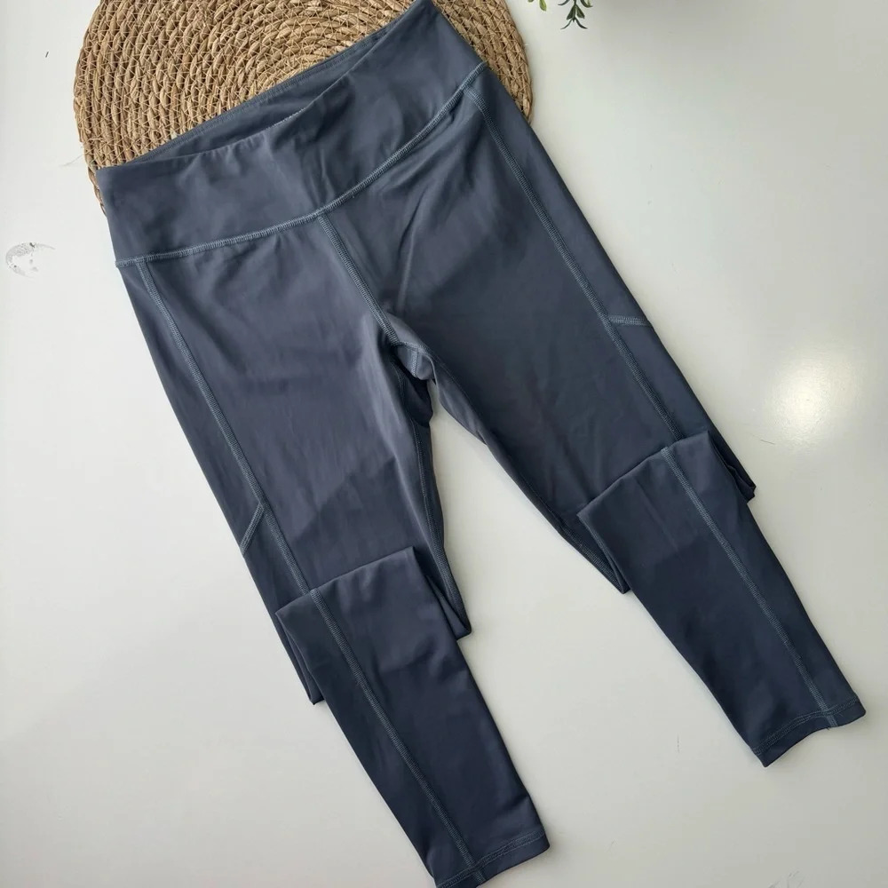 Victoria's Secret Sport Gray Athletic Leggings Size Small